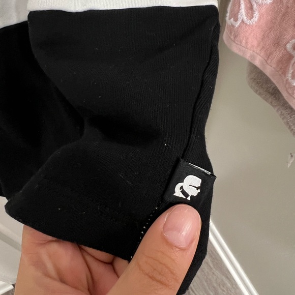 Sweatshirt - Picture 2 of 5